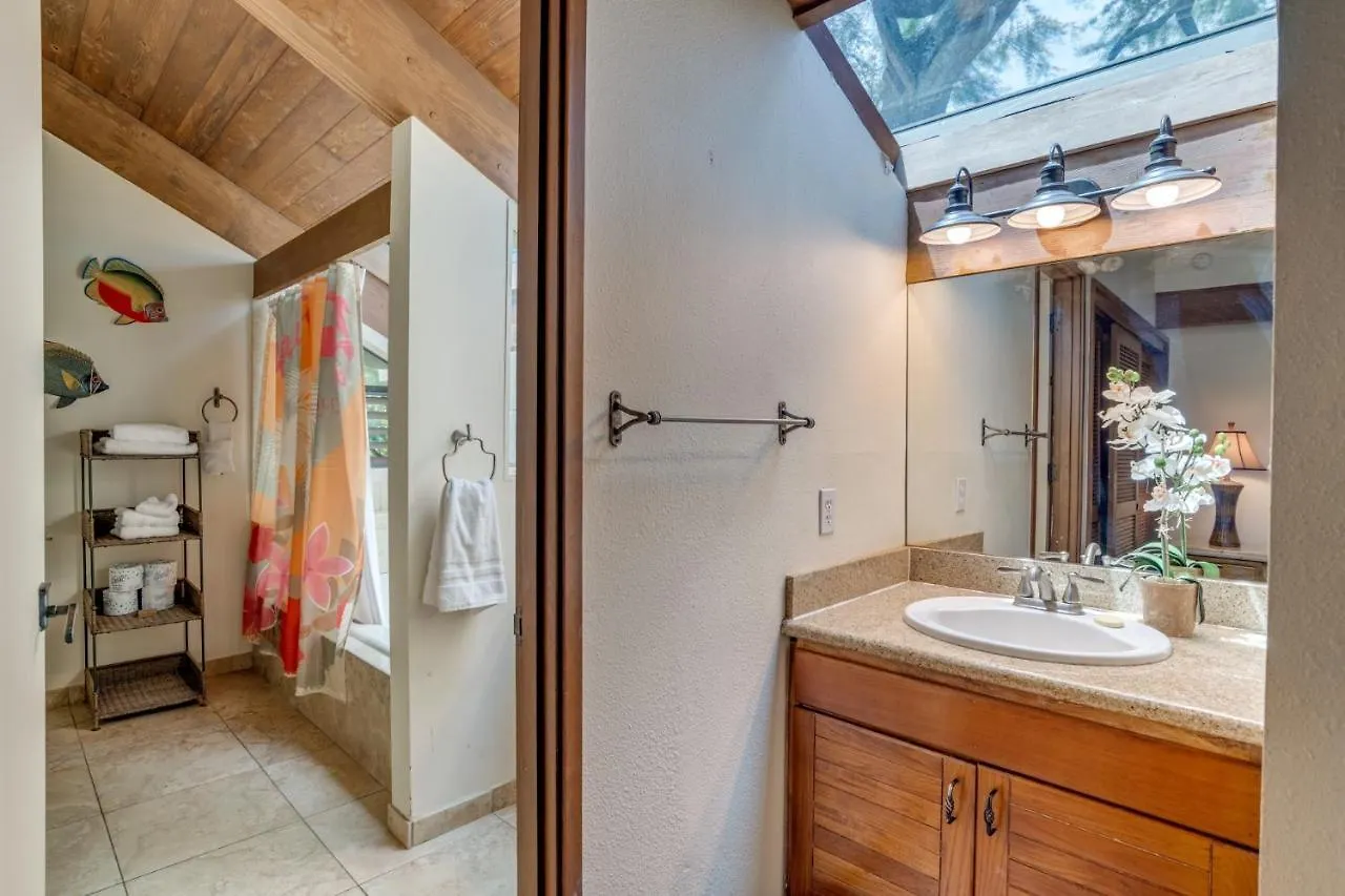 Kahana Outrigger 2B1
